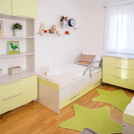Beach Front Apartment In Sveti Vid Miholjice Daire Sveti Vid-Miholjice