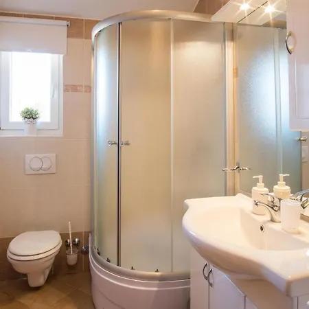 Beautiful In Miholjice Apartment *