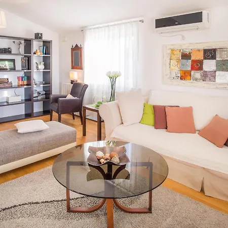 Daire Beach Front Apartment In Sveti Vid Miholjice Sveti Vid-Miholjice
